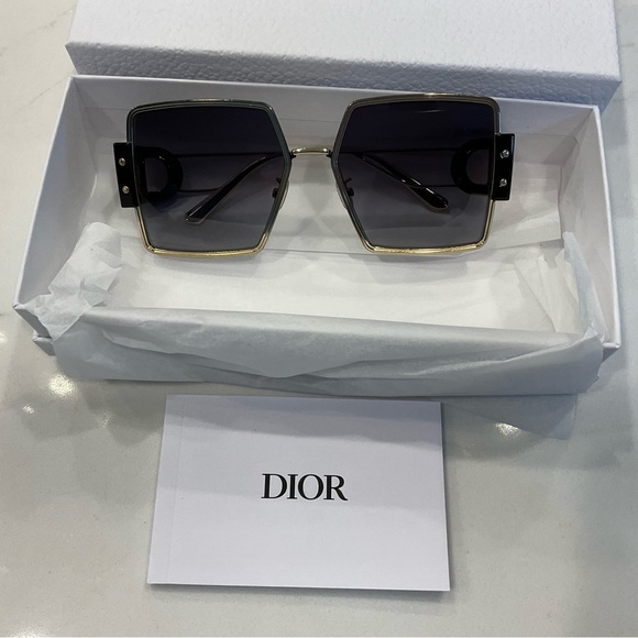 Dior Accessories - Dior square sunglasses women